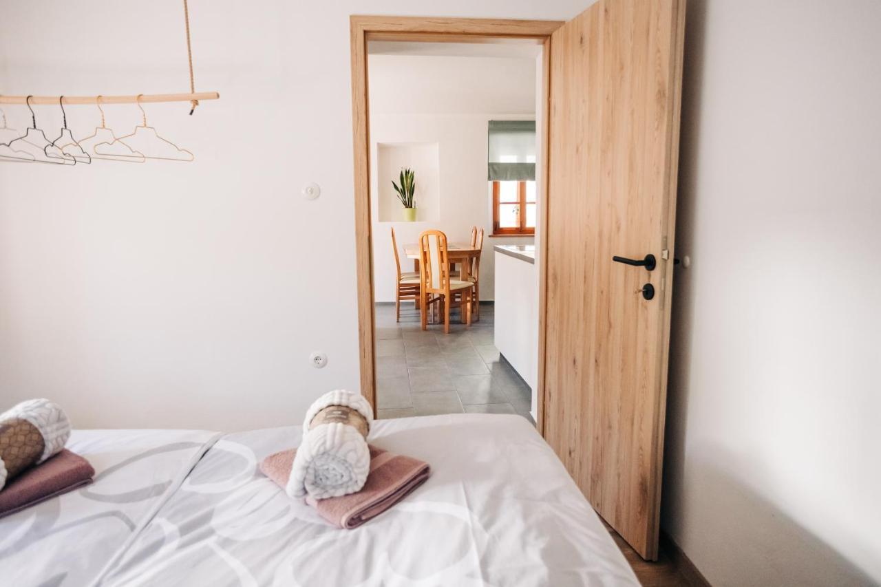 Stekner House Apartma Ljubno Екстериор снимка