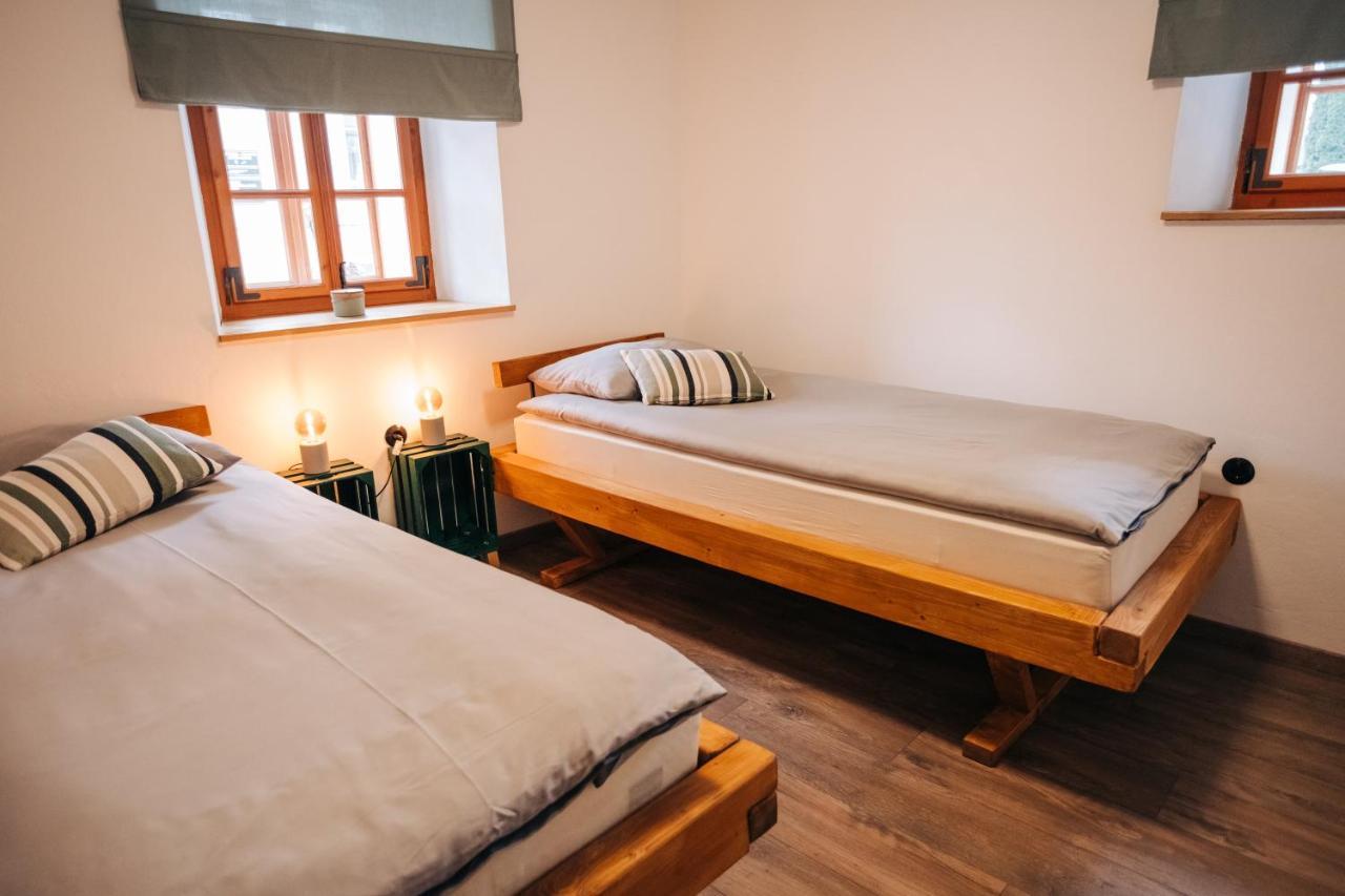 Stekner House Apartma Ljubno Екстериор снимка